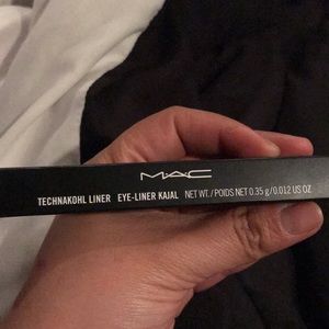 Mac eyeliner kajal in brown border